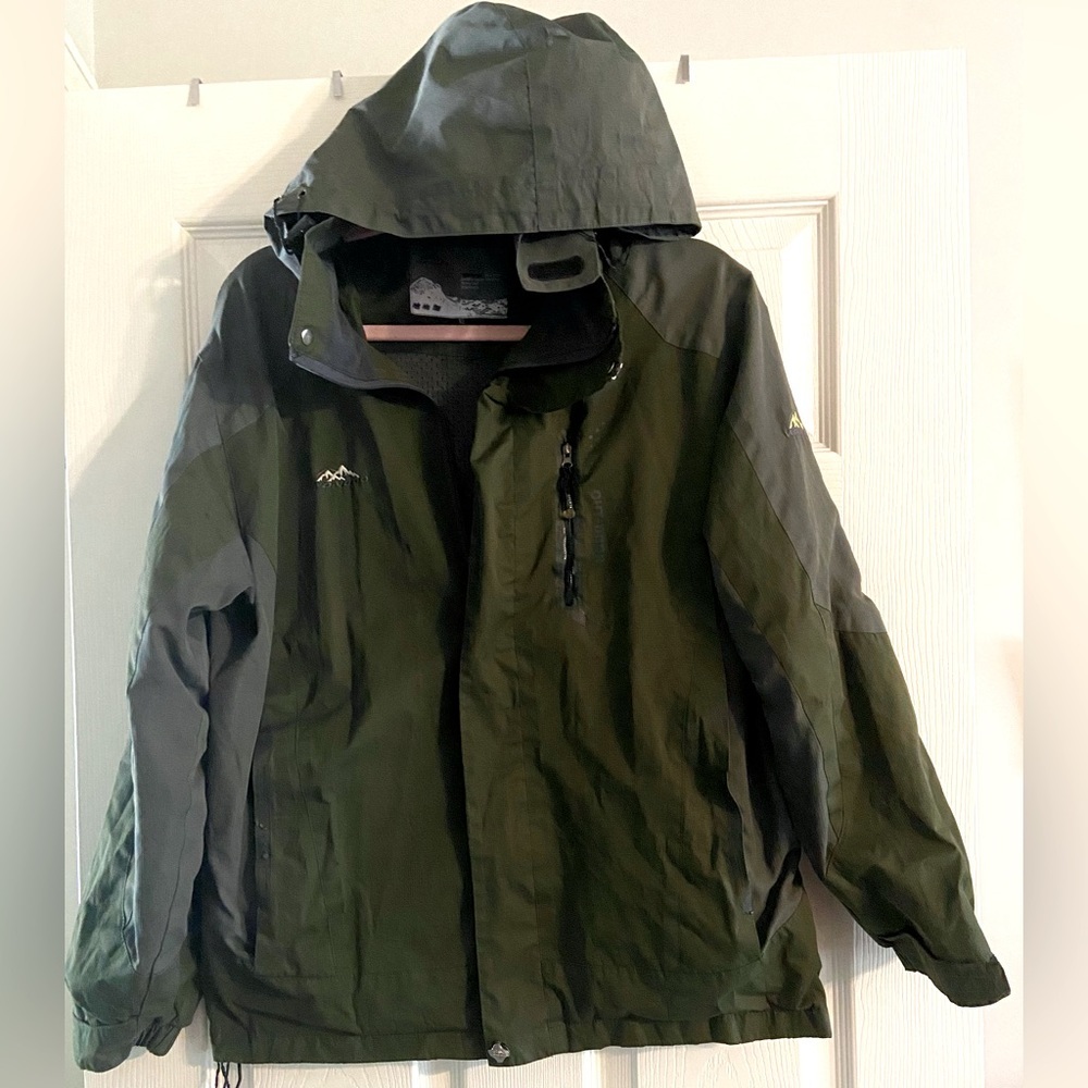 Wondoo Outdoor Jacket Size XL.  Olive Green